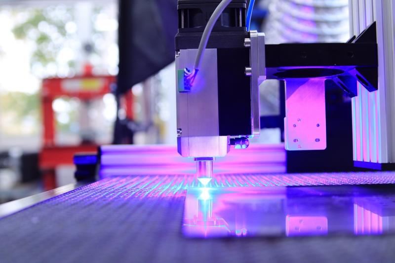 5 Vantagens da Máquina de Cortar Papel a Laser