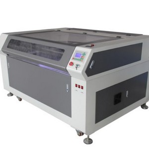 Máquina de corte a laser